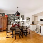 Elegant 4 Bedroom Apartment Located In Paris 17, By Easyflat
